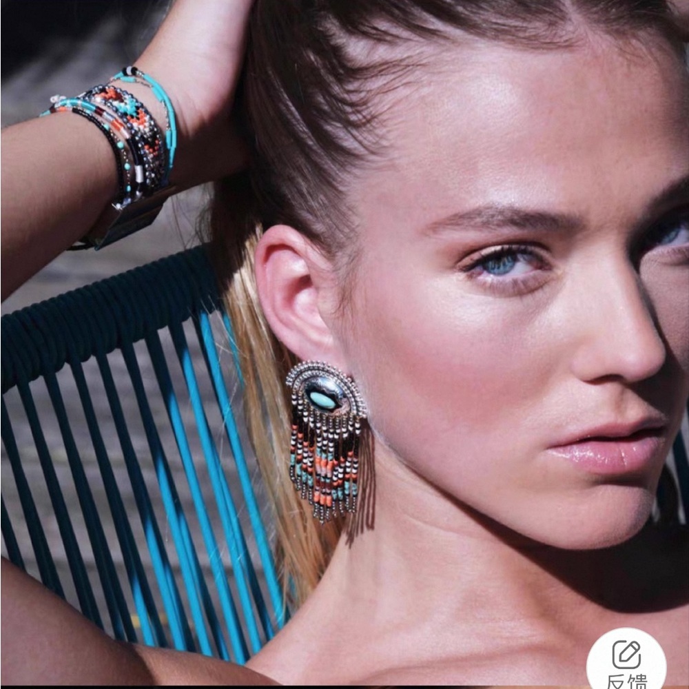 NUEVA Clip-on Earrings - HIPANEMA Paris Multicolor in Gold-Plated Brass